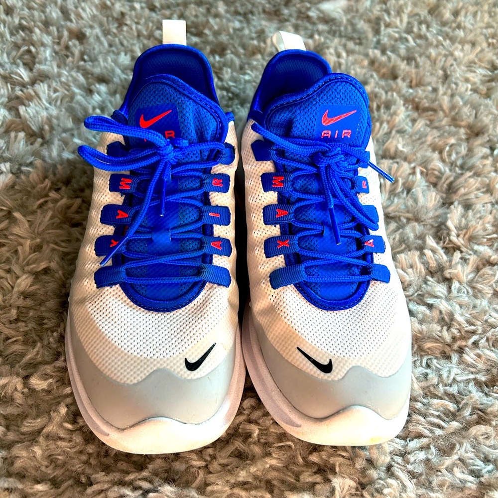 Women Nike Air size 8 shoes